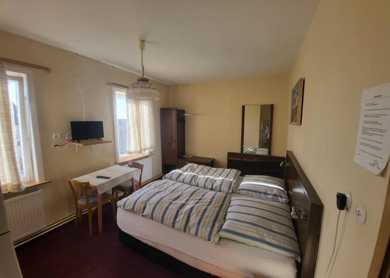 Hotel Zum Ritter Staufenberg  エクステリア 写真