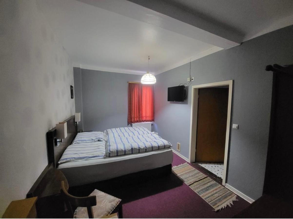 Hotel Zum Ritter Staufenberg  エクステリア 写真